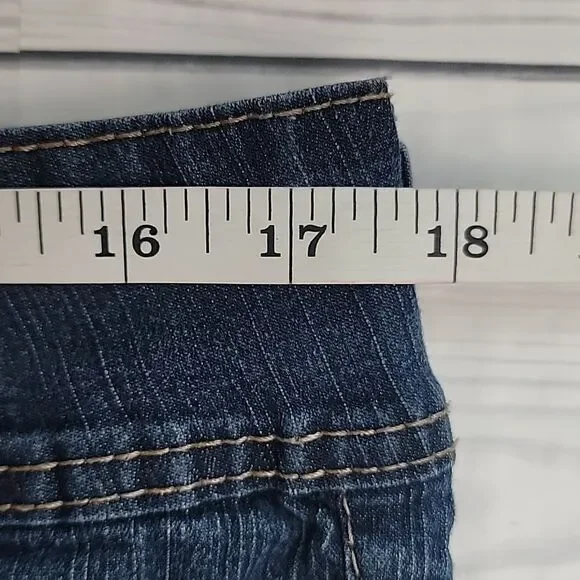 Angels Bermuda blue denim stretch jean shorts Women's Size 16 - Picture 11 of 13